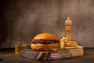 جلسة تصوير احترافية بأسلوب professional photography لمنتجات وأطباق مطعم the beef