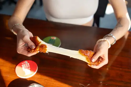 جلسة تصوير احترافية بأسلوب professional photography لمنتجات وأطباق مطعم Chili's