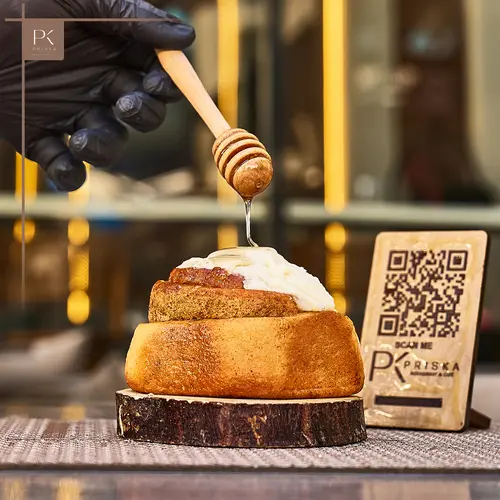 تصوير طعام واحتفالات مميز بأسلوب professional photography داخل مطعم Priska