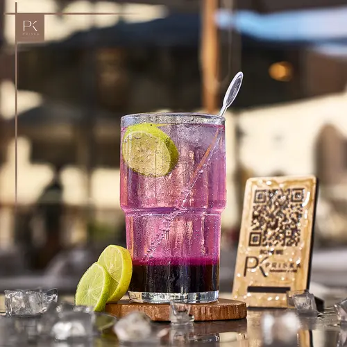 تصوير طعام واحتفالات مميز بأسلوب professional photography داخل مطعم Priska